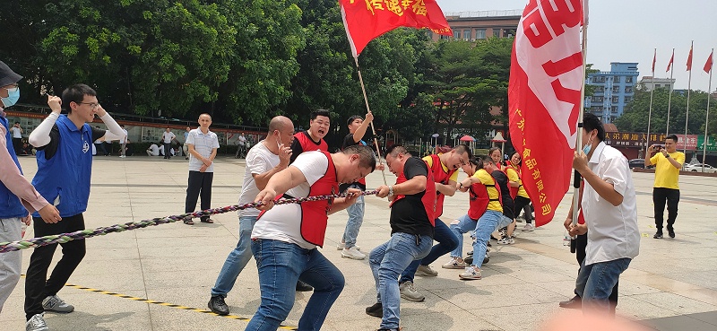厲害了我的嘉人們！石碣鎮(zhèn)第八屆青年職工趣味運(yùn)動(dòng)會(huì)嘉友食品獲團(tuán)體“二等獎(jiǎng)”